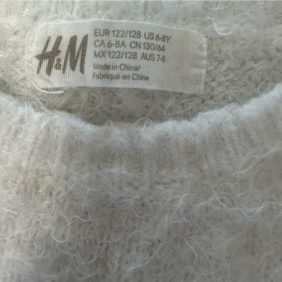 H&M Fluffy Sweater - Picture 3 of 7